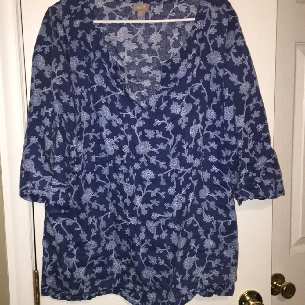 J Jill Blue Floral Box Top. Size Large